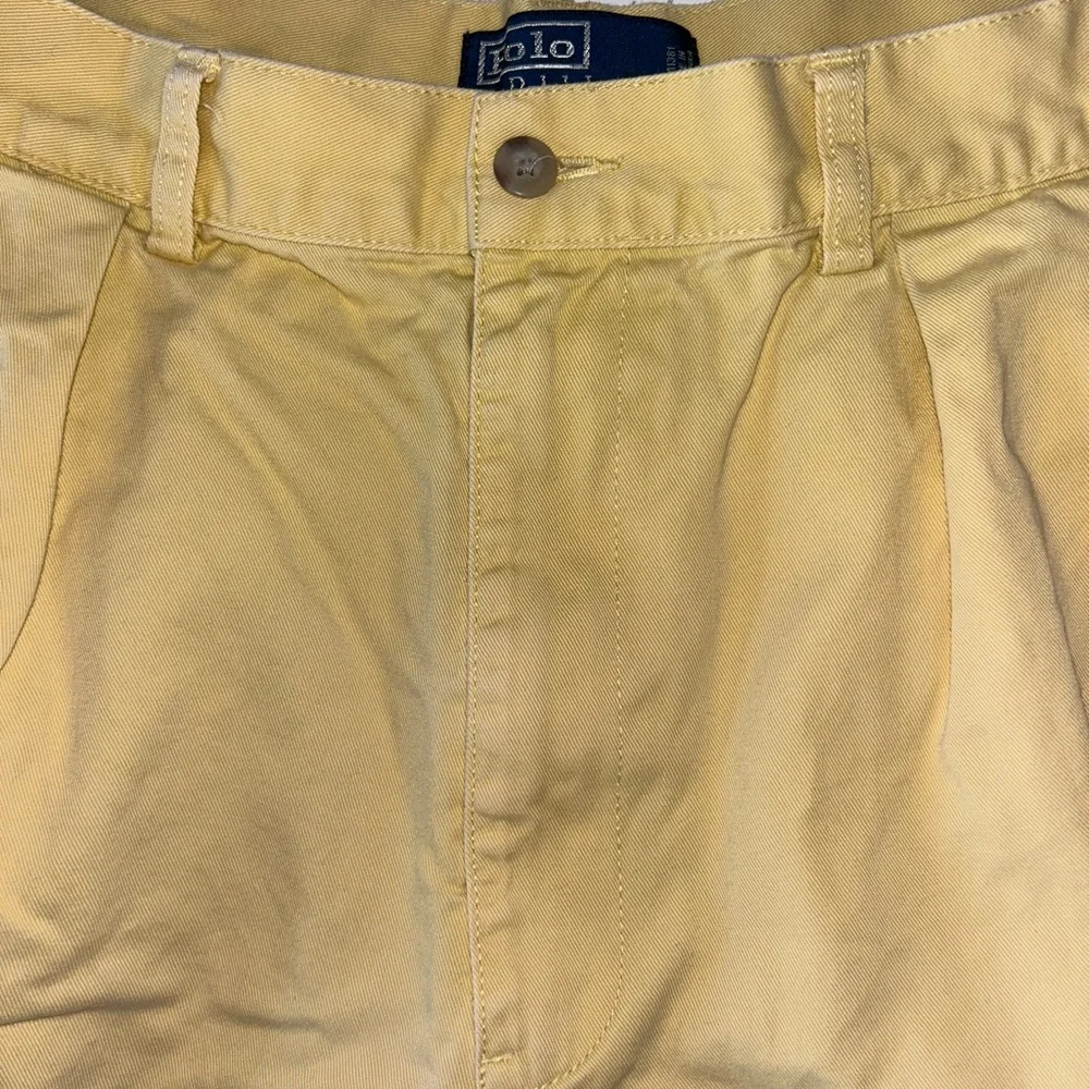 Polo Ralph Lauren Tyler Short, men’s pale yellow Classic Chino‎ Vintage size 36